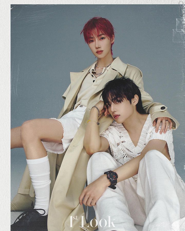 더보이즈 뉴 wearing PS010N